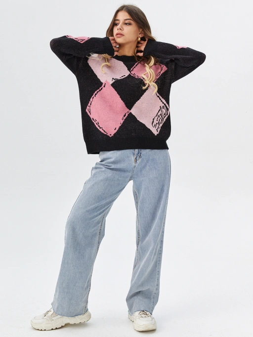 专业AI虚拟模特试衣服务:白底影棚中白人模特穿着毛衣,呈现专业商务风格。