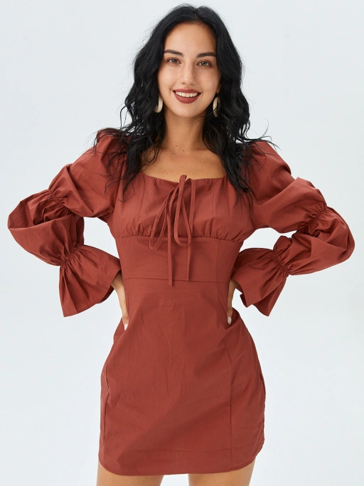 Foto profesional de Colocar ropa en modelo con IA para vestidos con modelo negro, mostrando modelo negro vistiendo vestido en estudio blanco minimalista, estilo profesional.